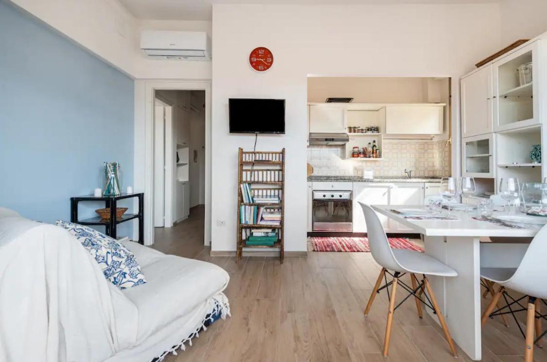Seaside Apt Private Parking And Near The Beach ヴィアレッジョ エクステリア 写真